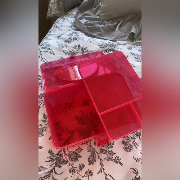 Sanrio Hello Kitty box - Picture 4 of 6